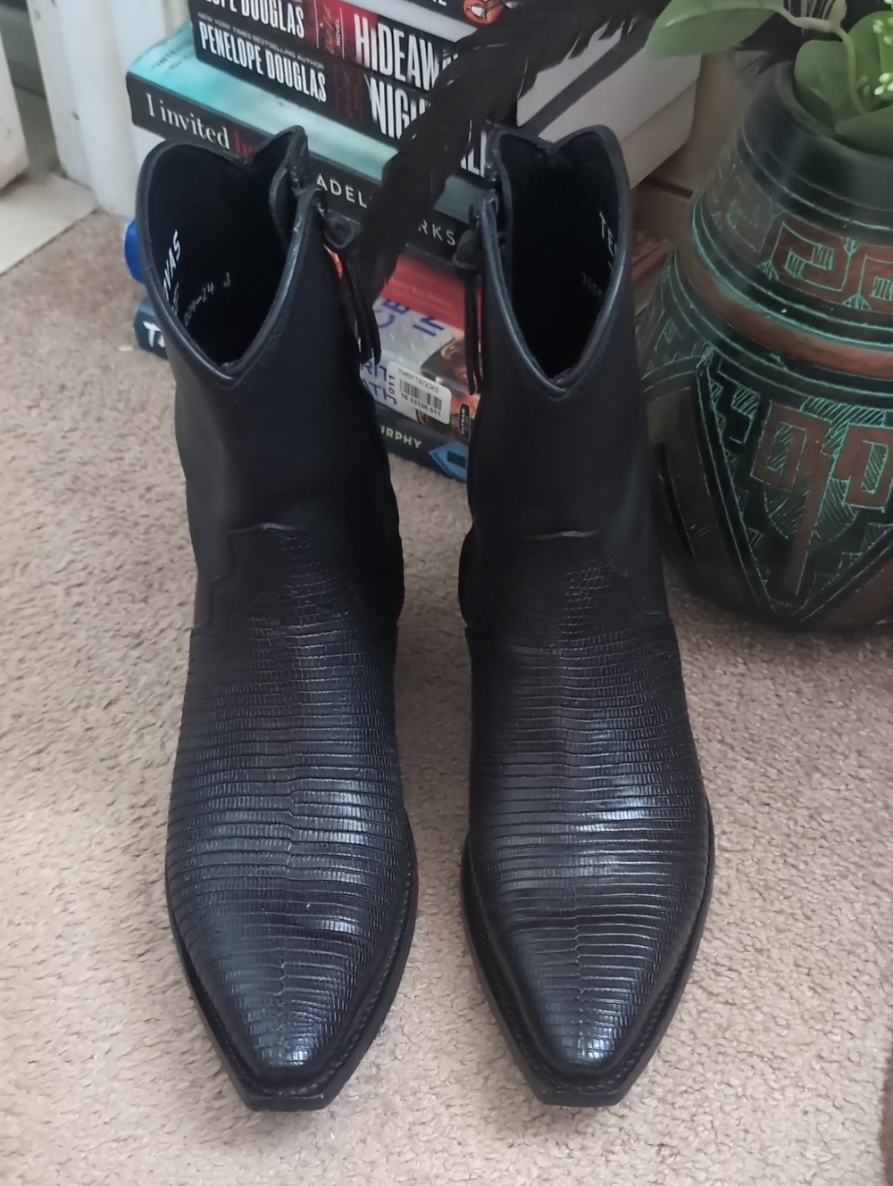 Tecovas Black Lizard-Textured Pointed-Toe Western Boots